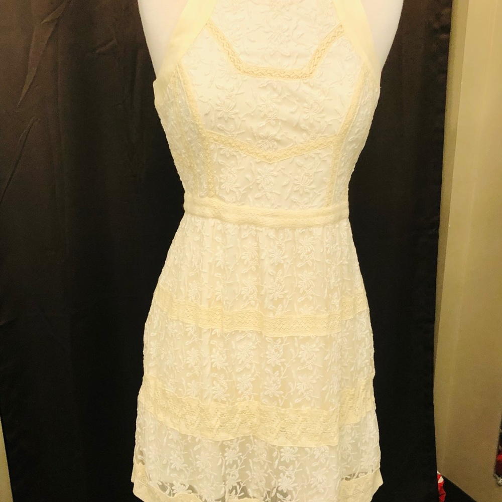 American eagle dress size 4 cream & white